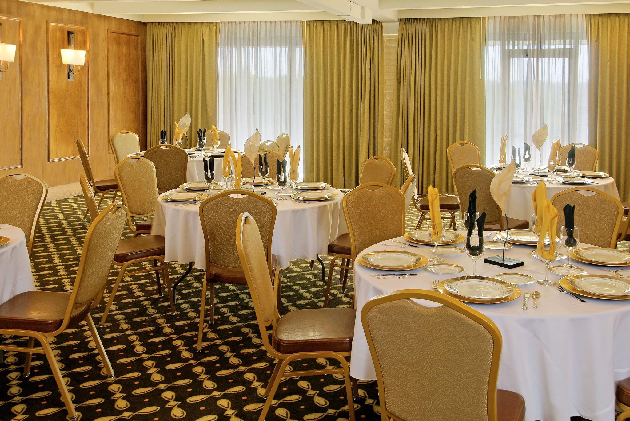 Aksarben Suites Trademark Collection By Wyndham Omaha Ngoại thất bức ảnh