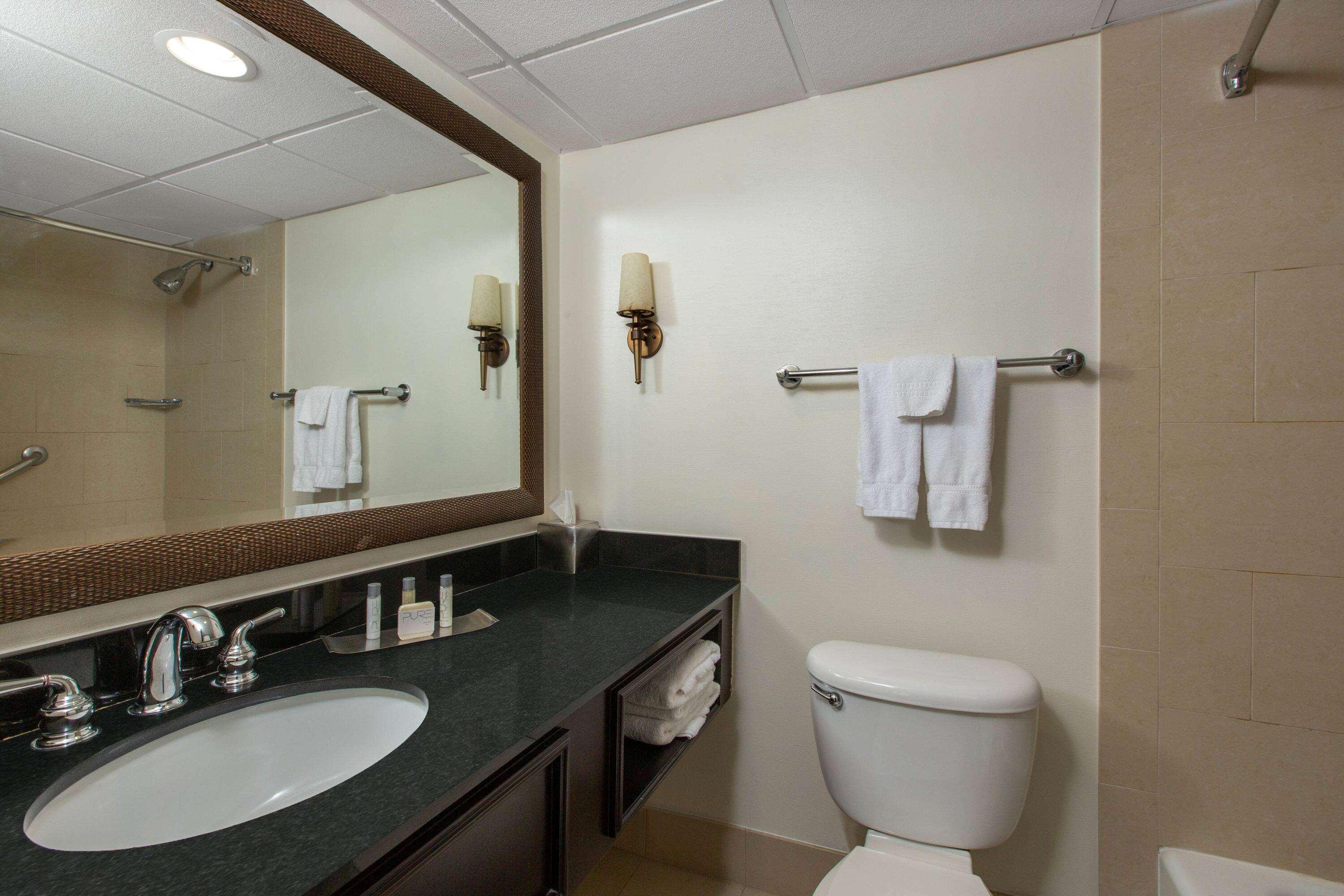 Aksarben Suites Trademark Collection By Wyndham Omaha Ngoại thất bức ảnh
