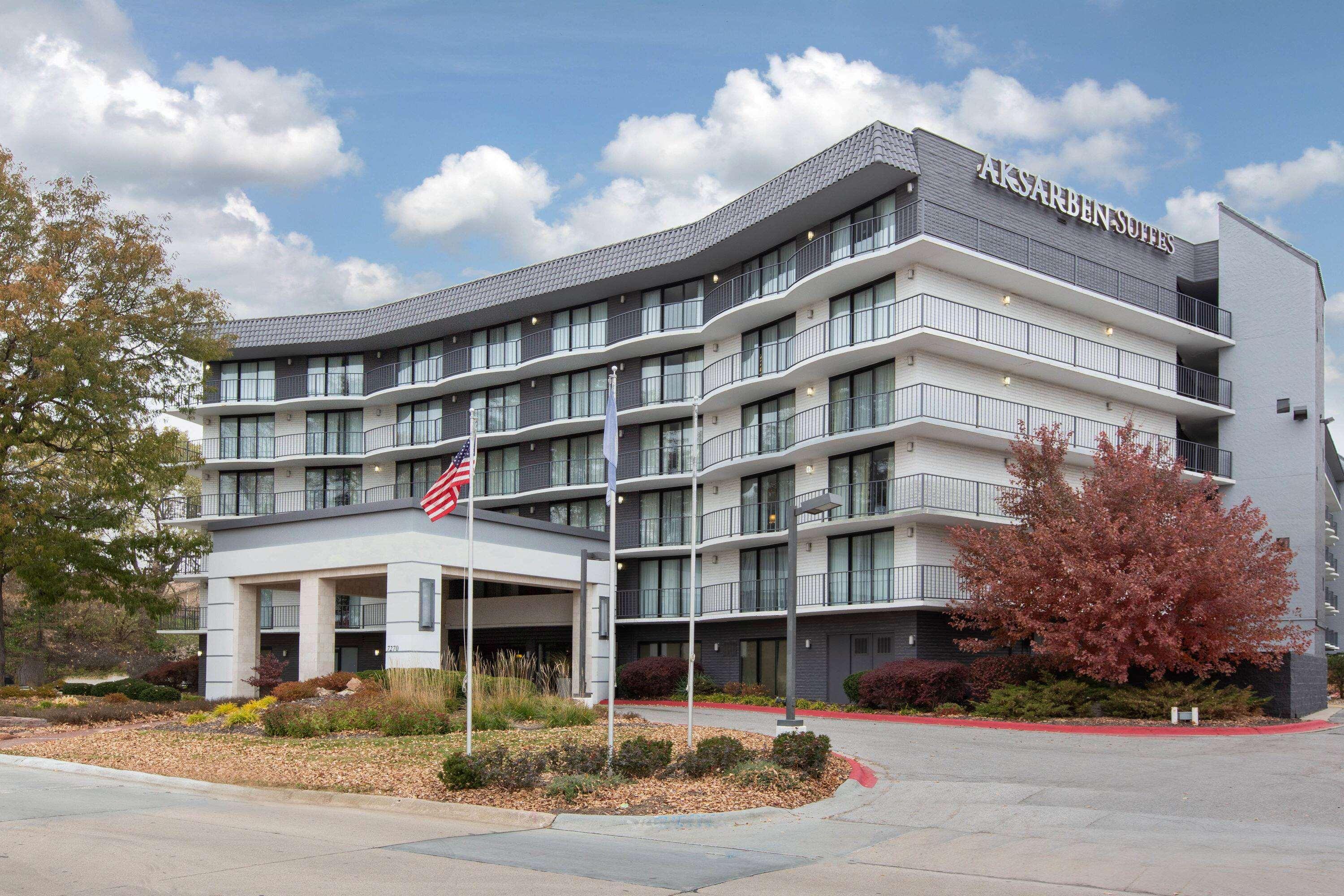 Aksarben Suites Trademark Collection By Wyndham Omaha Ngoại thất bức ảnh
