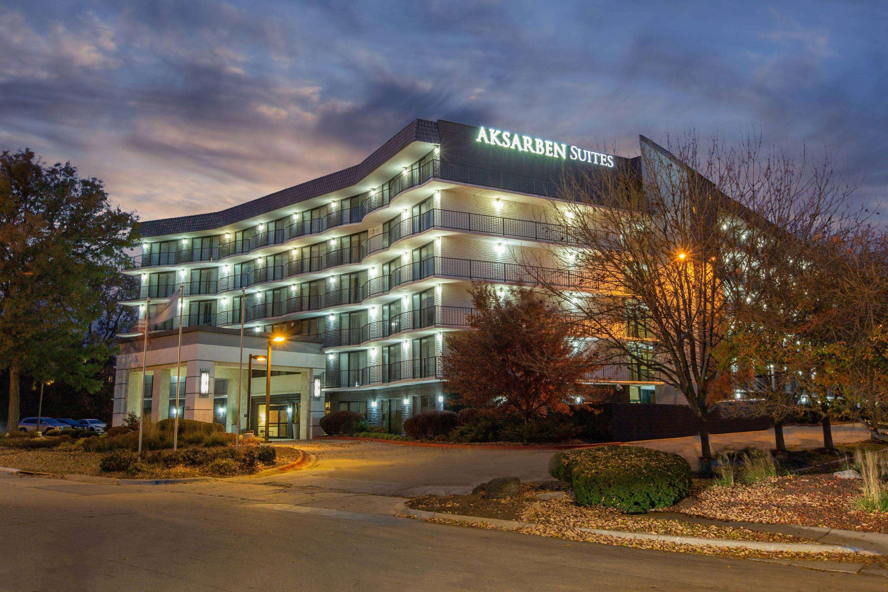 Aksarben Suites Trademark Collection By Wyndham Omaha Ngoại thất bức ảnh