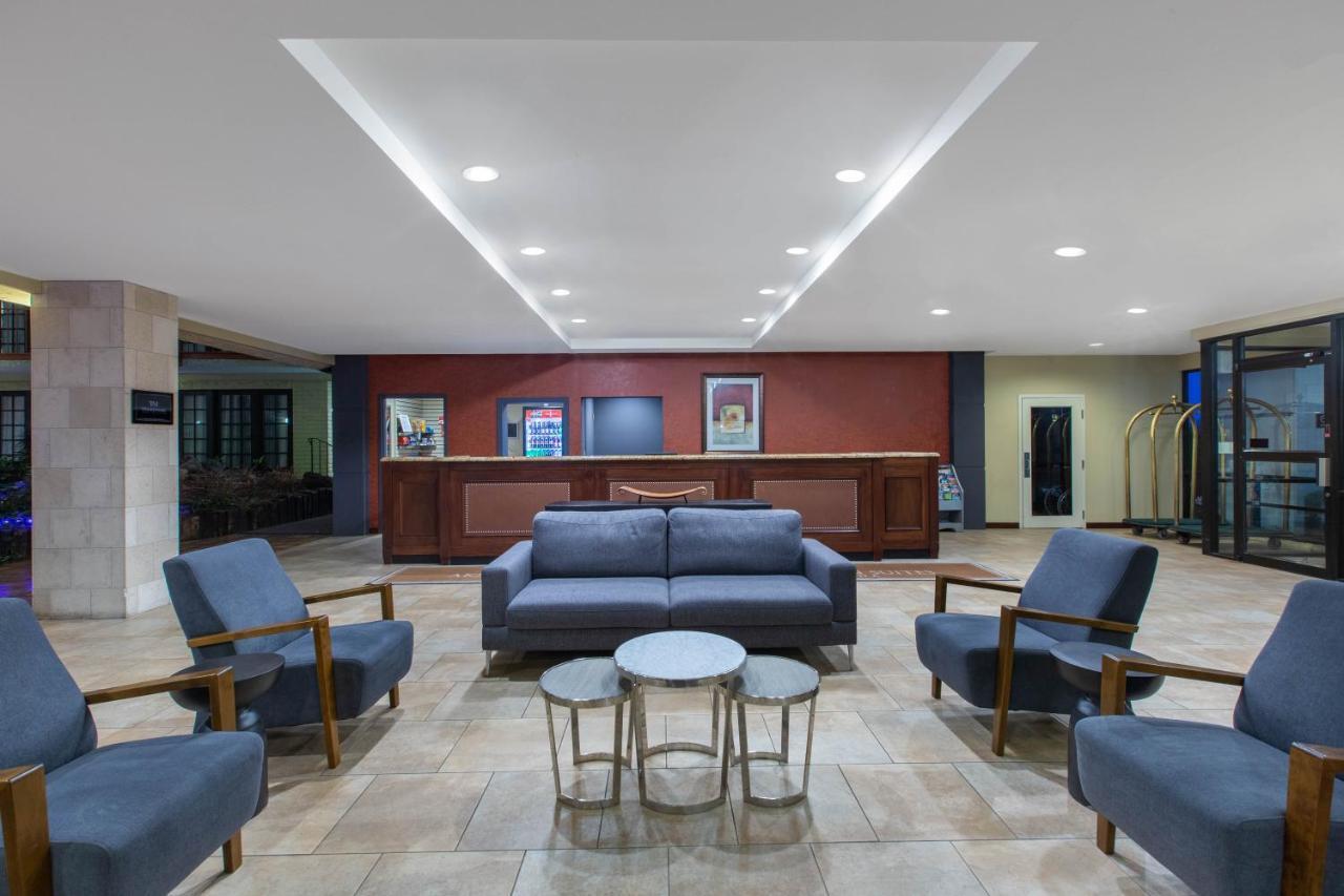 Aksarben Suites Trademark Collection By Wyndham Omaha Ngoại thất bức ảnh